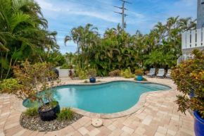 Kai Blue 4 bed and 2 and half bath elevator & private pool